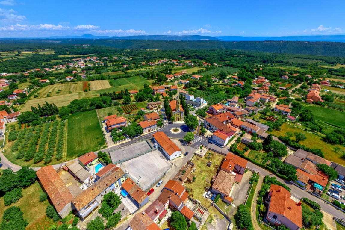 MUNTIĆKA NOĆ Posjetitelje očekuju utrke u vrećama, s karijolama i u štiklama